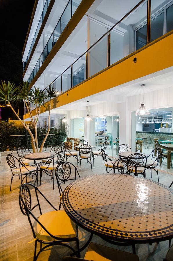 Apartamentos Sofia Benidorm Luaran gambar